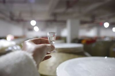 沉浸醬香 探秘茅臺(tái)酒的生產(chǎn)奧秘與獨(dú)特魅力